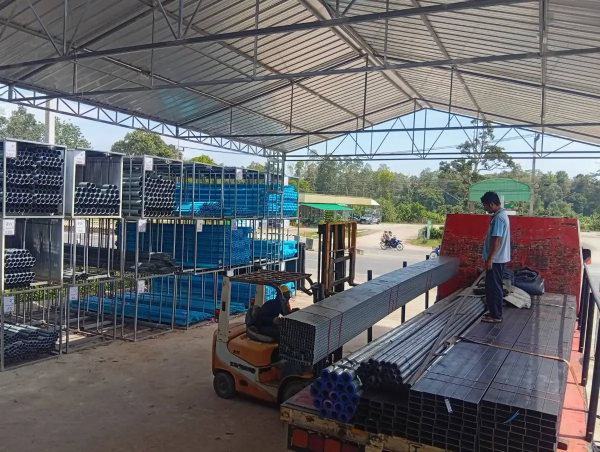 ทีม SmartForm ปฏิบัติงานติดตั้งระบบน้ำภาคสนาม